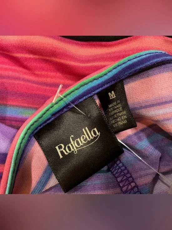 Rafaella: pull over horizontal stripes blouse with cut out /peek a boo shoulders - Picture 5 of 8